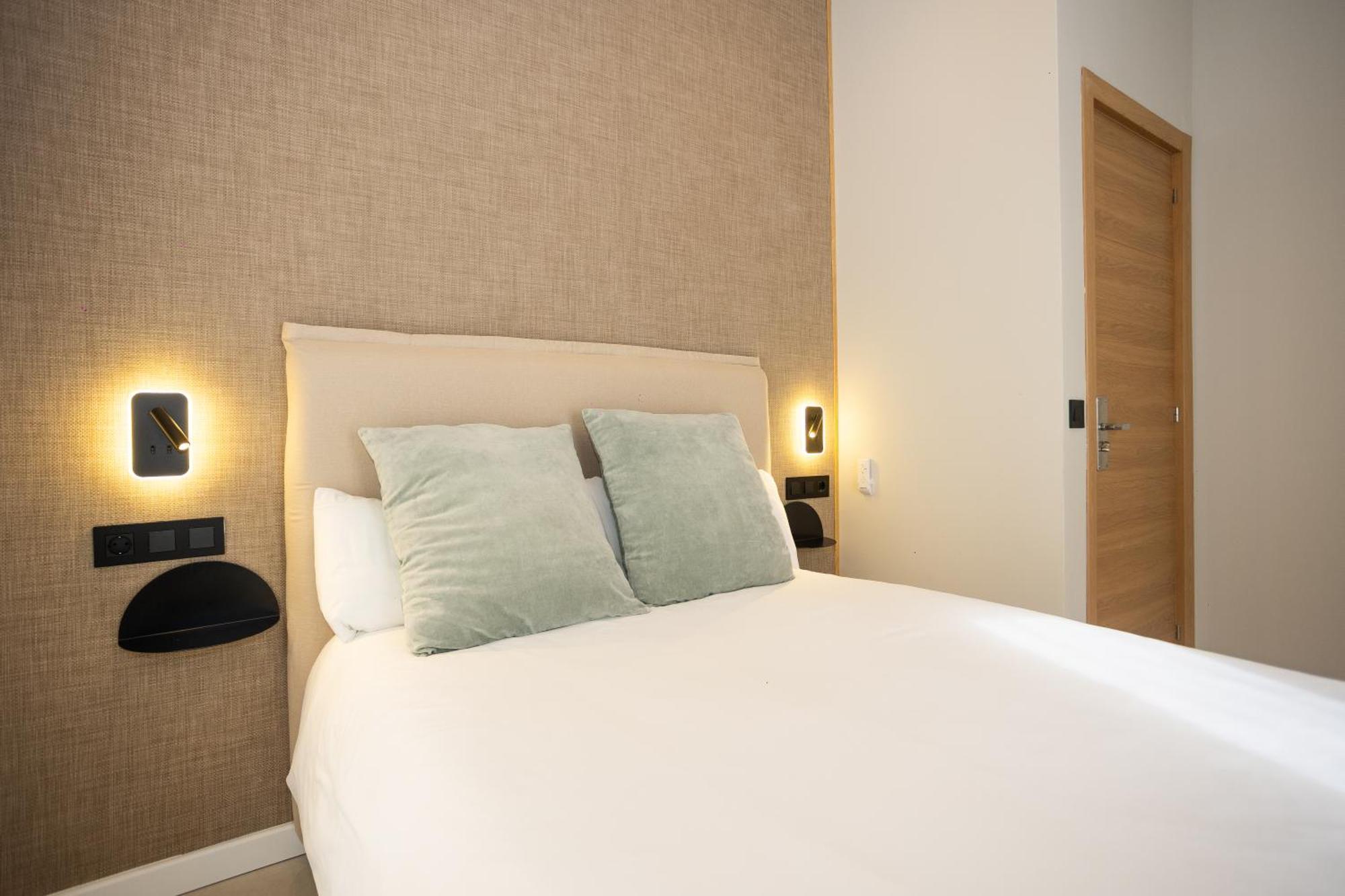 Chinitas Urban Rooms Malaga Exterior photo